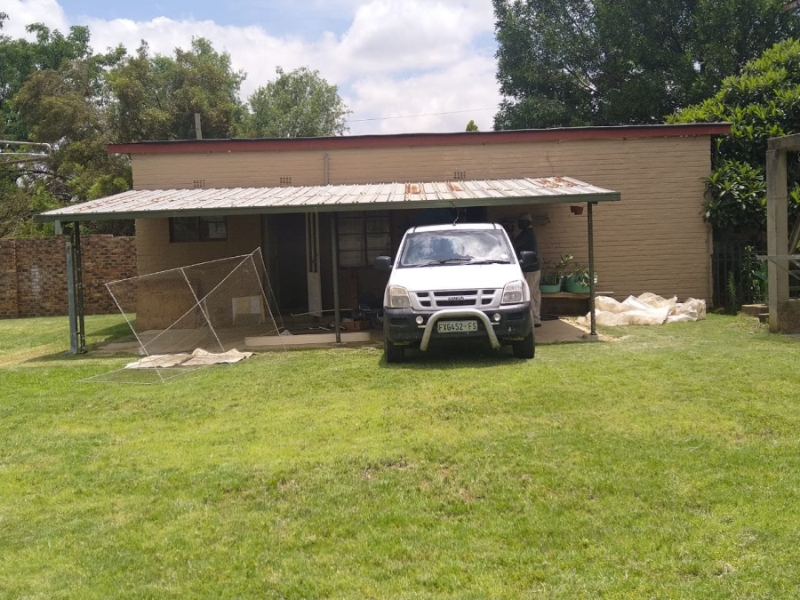 4 Bedroom Property for Sale in Leeudoringstad North West